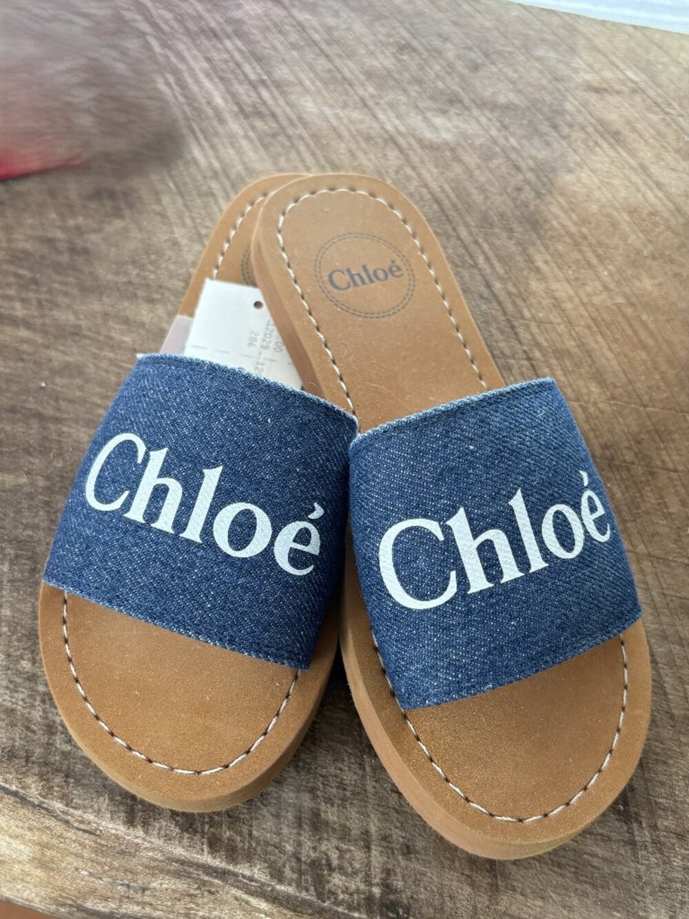 Kids Chloe designer sandals / slides for girls Size 1Y / 32 EU Like NEW